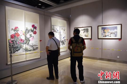 兩岸抗戰將領後代書畫作品展在重慶開幕（圖）