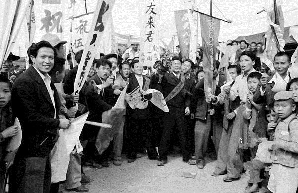 “解放”與“反攻”—50年代兩岸青年參軍對比