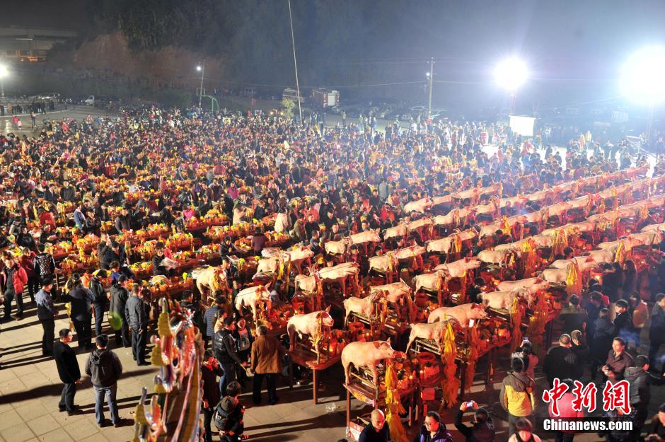 兩岸數千信眾共祭“天公” 場面壯觀