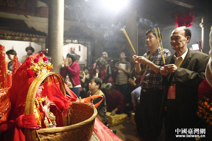 媽祖信眾進香祈福