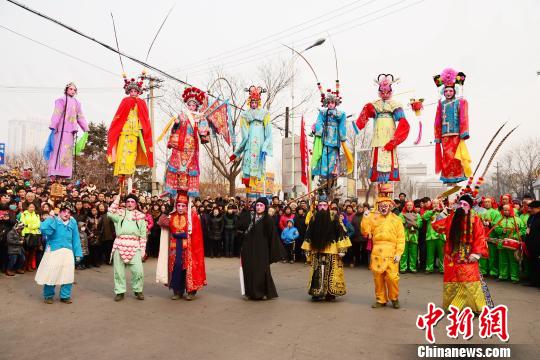 國家級非遺“寬城背桿”24年後重返元宵花會