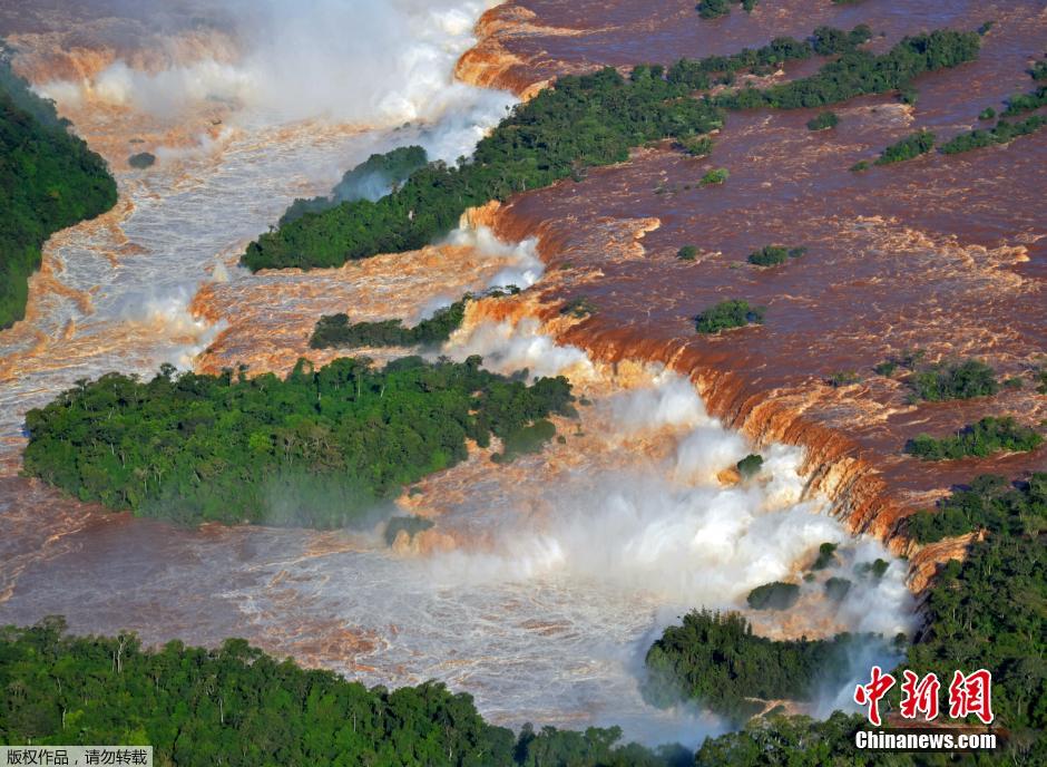 阿根廷伊瓜蘇瀑布爆發特大山洪 多條道路中斷