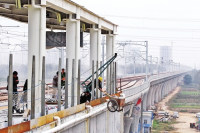 探訪鄭開城際鐵路:每個車站都是微縮版“火車站”