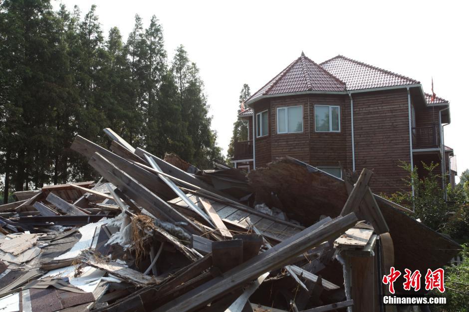 上海最“牛”違建豪宅藏秘林中