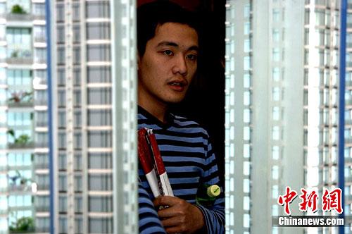 媒體六問樓市：什麼原因推高房價 限購限貸有效嗎