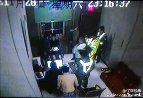圖為報案處視頻截圖。