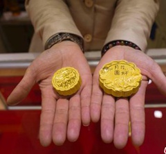 “黃金月餅”亮相山西太原