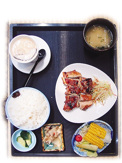 臺大廢棄的老宿舍變身餐館，開出誘人餐食