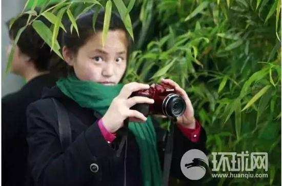 用三星照相機拍照的朝鮮人