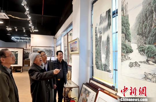 臺灣九旬畫家首次在大陸辦展：畫不盡的思鄉情