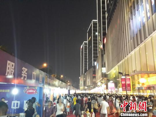 臺灣夜市組團襲浙江推“親浙”美食（圖）