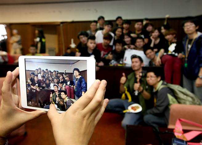 國民黨：撤告“太陽花”是民進黨追殺鬥爭第一步