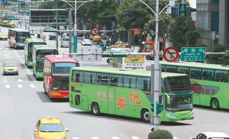 臺新規8月起不得連上7天班 客運業擬減班停駛抵制