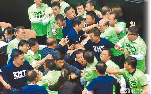 國民黨團集體不投票無濟於事 “促轉會”人事同意權全過關