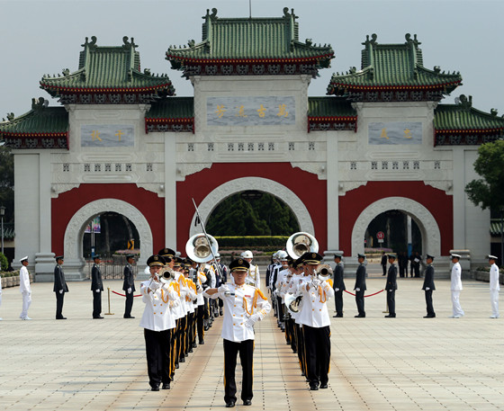 臺灣迎遠征軍緬甸陣亡將士英靈入“忠烈祠”