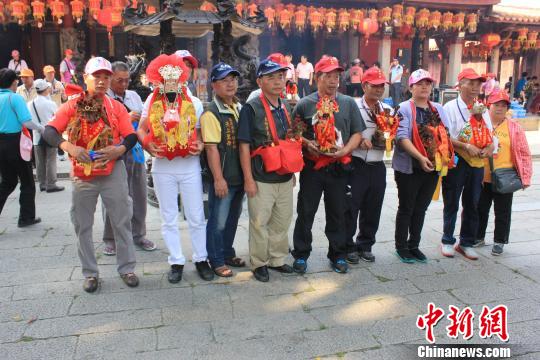 “萬眾齊拜”臺胞媽祖團亮相泉州六成首登大陸