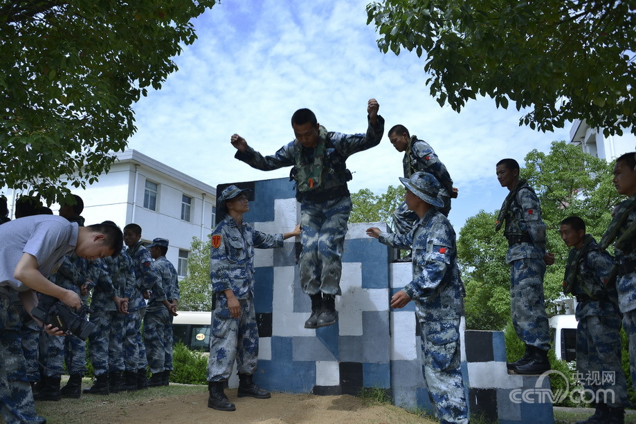 守住精神高地 捍衛革命精神