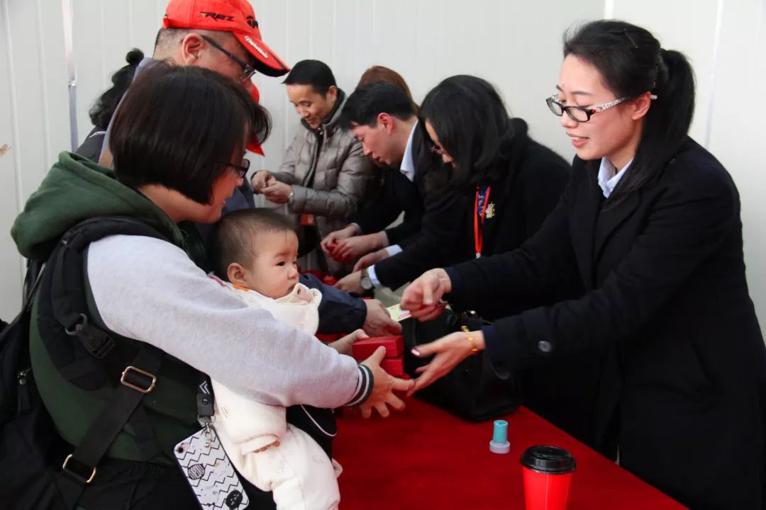 “一衣帶水難卻情�同舟共渡圓新春” ——浙江玉環舉行“送臺灣同胞回家過大年”活動