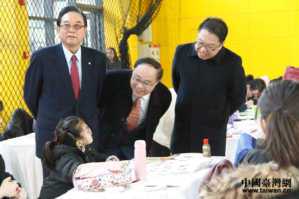 “首屆海峽兩岸青少年書畫大賽”決賽在京舉行 5000多作品參賽