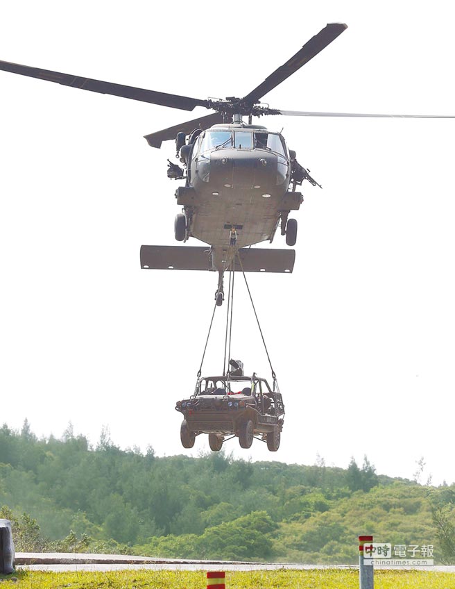 臺空軍直升機不夠陸軍來湊 民代批：挖東墻補西墻