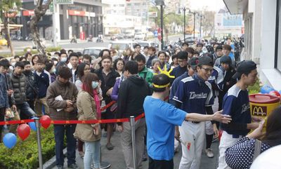 臺灣麥當勞“國際早餐日”每店送1000個漢堡（圖）