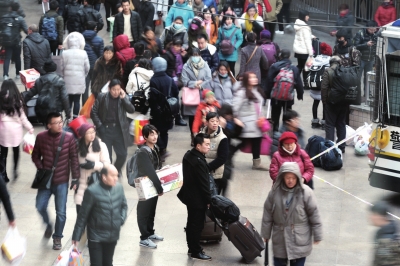 鐵總回應高鐵不賣速食麵:影響車內空氣品質