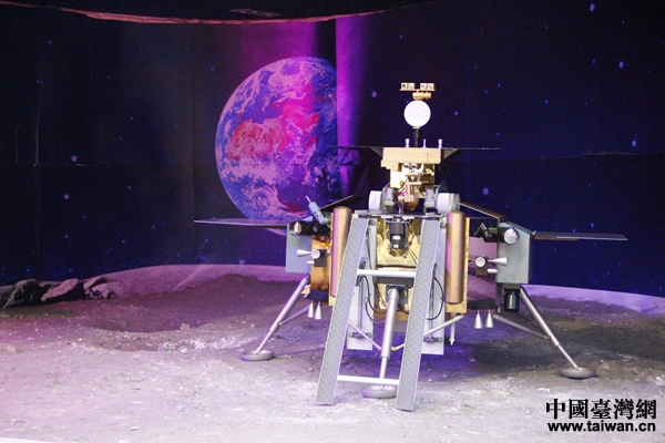 月球探測器模型