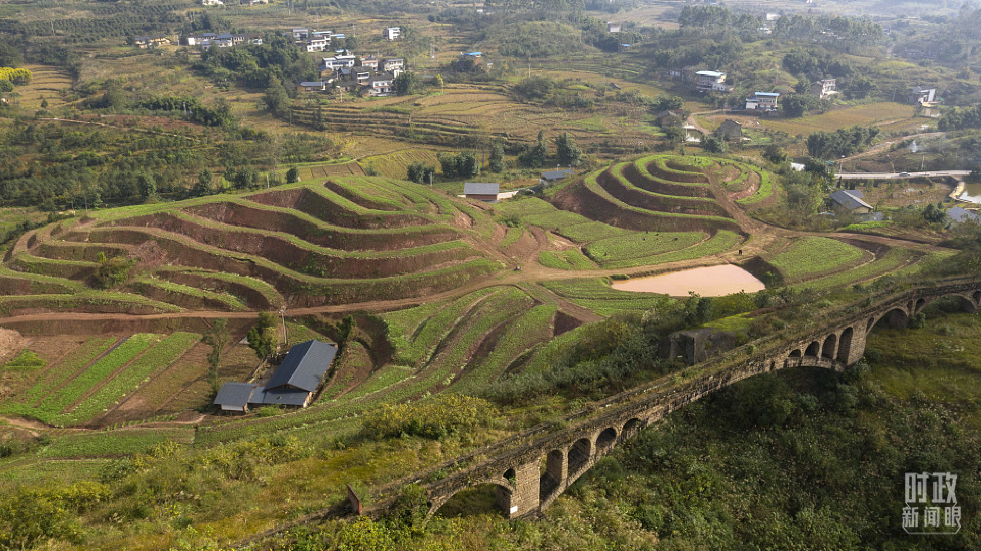 重慶北碚區對鄉鎮實施農田宜機化改造，坡地變良田。（圖/視覺中國）