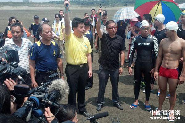 兩岸健兒泳渡臺灣海峽：越走越親近的距離