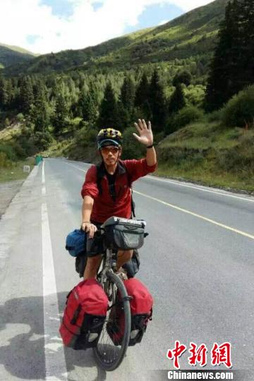 臺灣青年為夢想騎單車重走長征路半年7000公里
