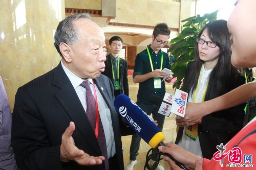4月10日，中國外交部前部長李肇星接受中國網採訪。 中國網記者 孫磊攝影