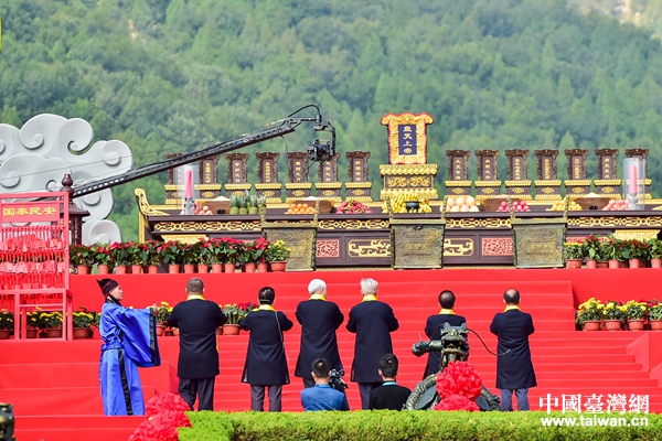 兩岸獻禮官共同敬天祈福