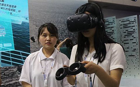 VR無人機紛紛亮相智慧大會 酷科技“給你好看”