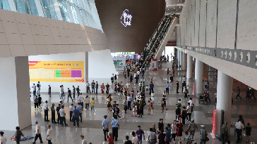 2019年海峽兩岸博覽會，展館內人頭攢動。_副本1.jpg