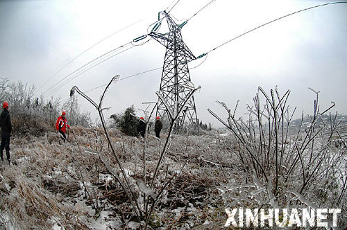 湖南電網遭遇罕見冰災（1月23日攝）。